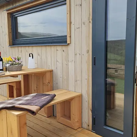 Glamping Sumava בקתה *